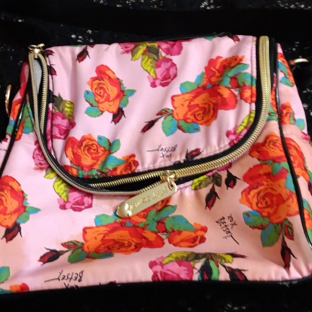 Betsy Johnson lunch tote - Picture 4 of 9